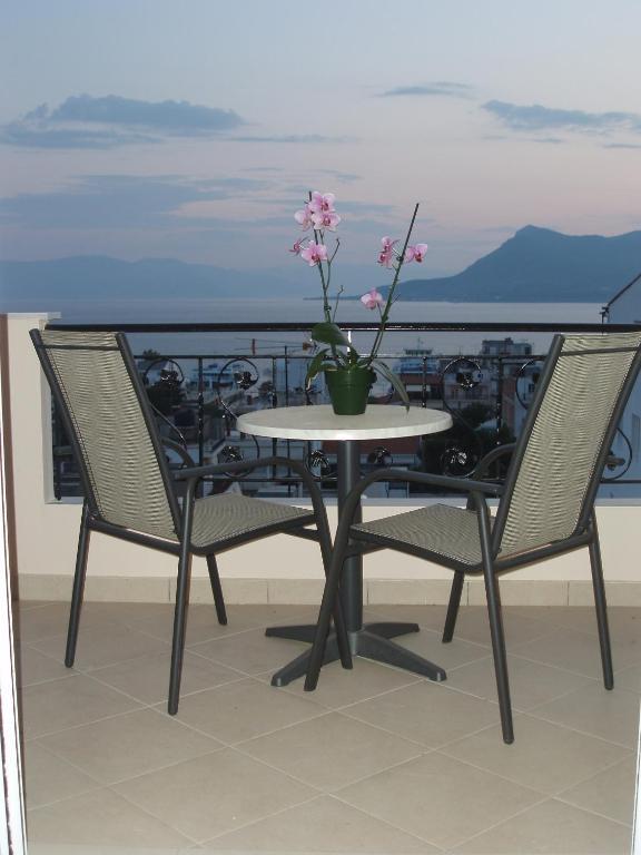 Niovi Luxury Apartments 루트라 에디프수 외부 사진