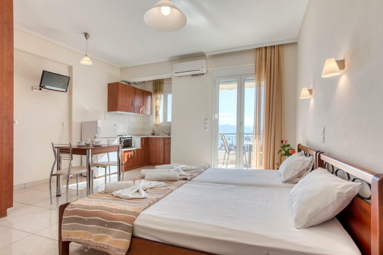 Niovi Luxury Apartments 루트라 에디프수 외부 사진