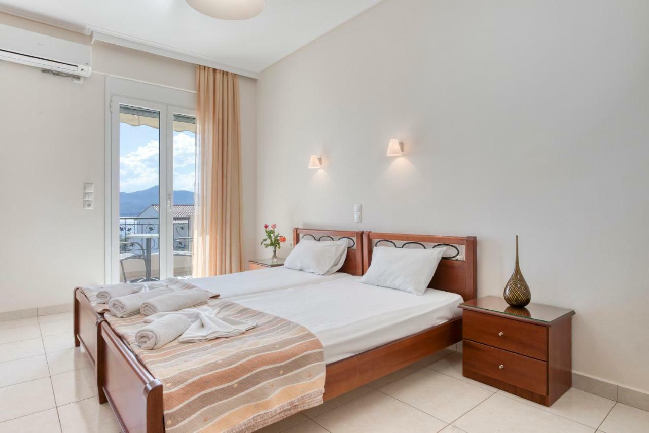 Niovi Luxury Apartments 루트라 에디프수 외부 사진